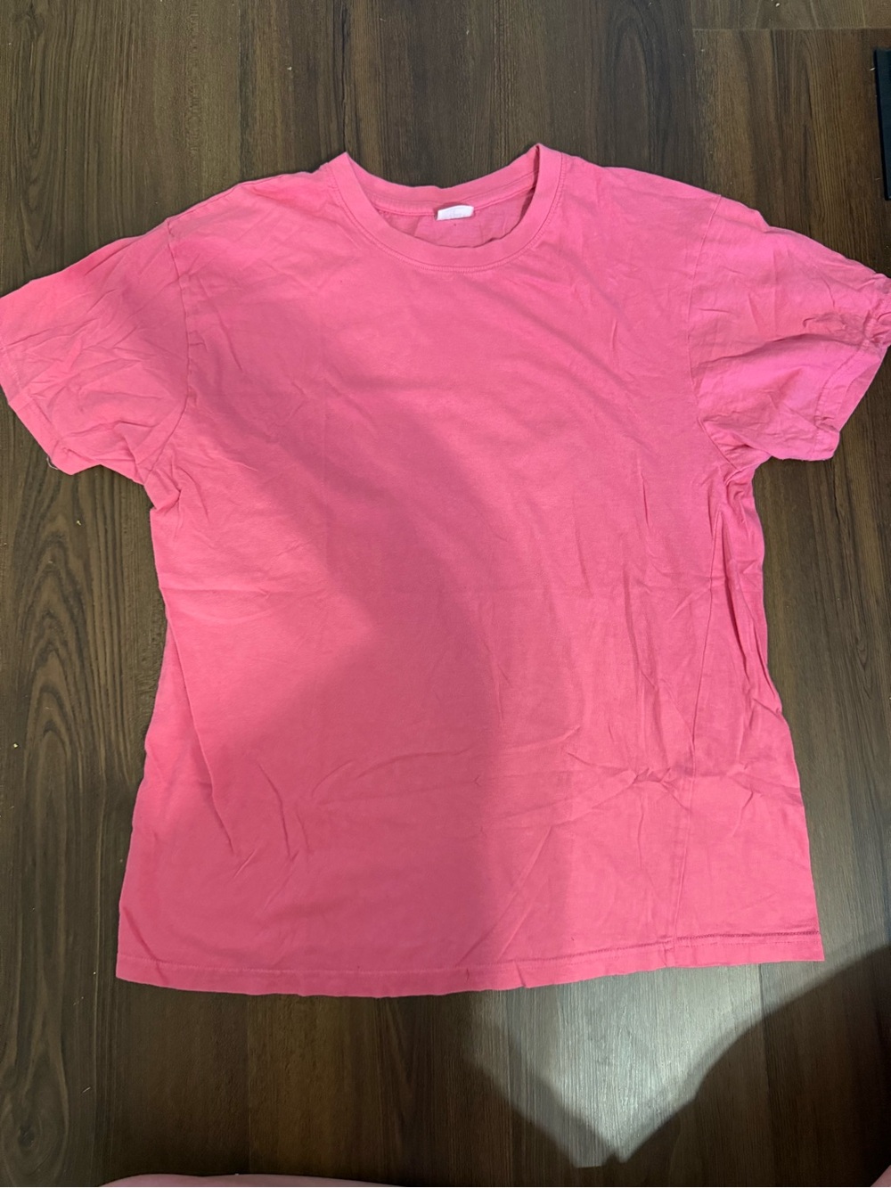 Spirit Halloween Women's Short Sleeve Crewneck Tee - Bright Pink